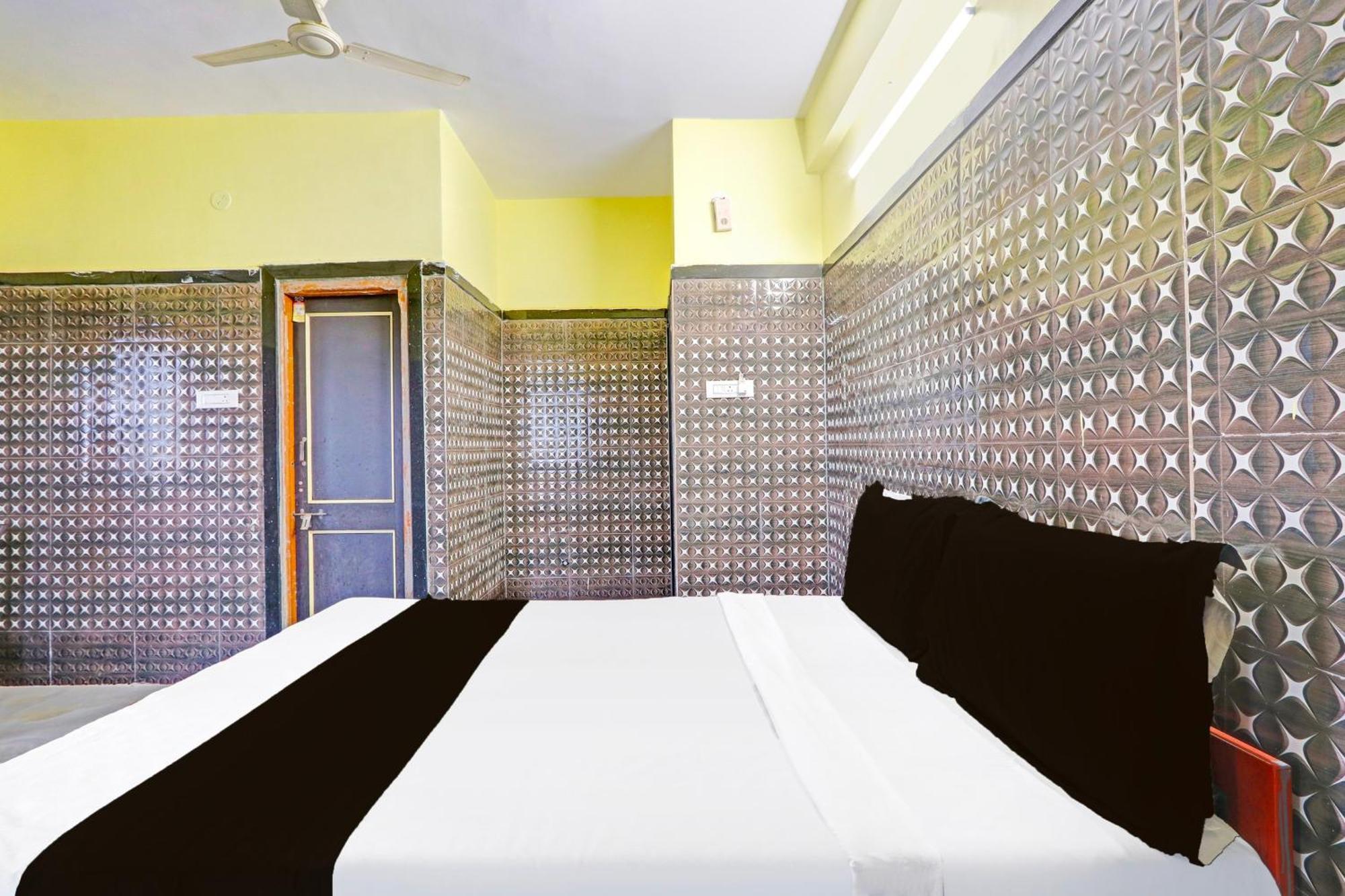 Hotel O Pankaj Hotel & Lodge Gangapur  외부 사진